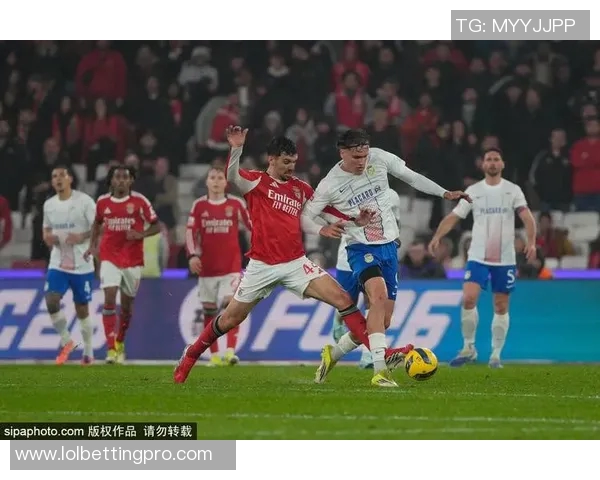 本菲卡大胜巴萨引发争议判罚全场沸腾的世界杯瞬间回顾